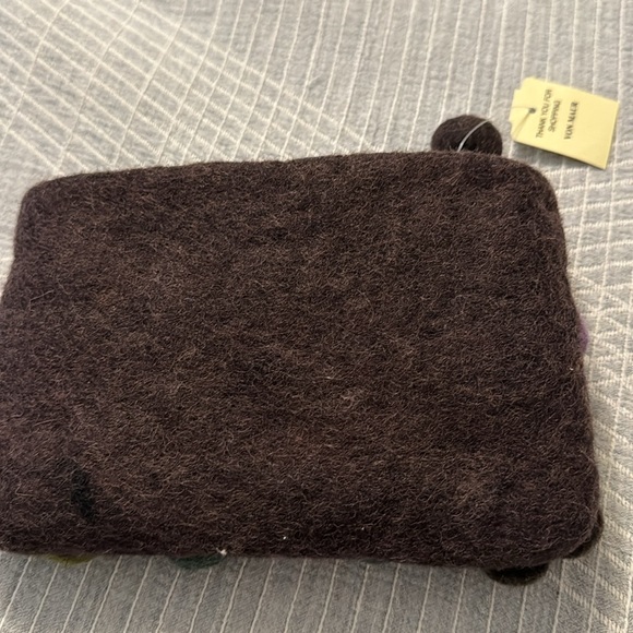 Rising Tide Felted Wool Flowers Purse Handmade 100% Sheep Wool Made In Nepal - Picture 5 of 5